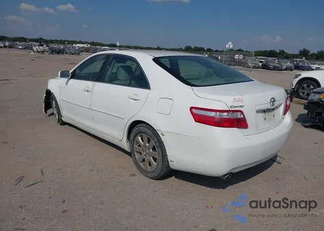 2007 Toyota Camry Xle V6 z USA, uszkodzony, nr VIN JTNBK46K573023782